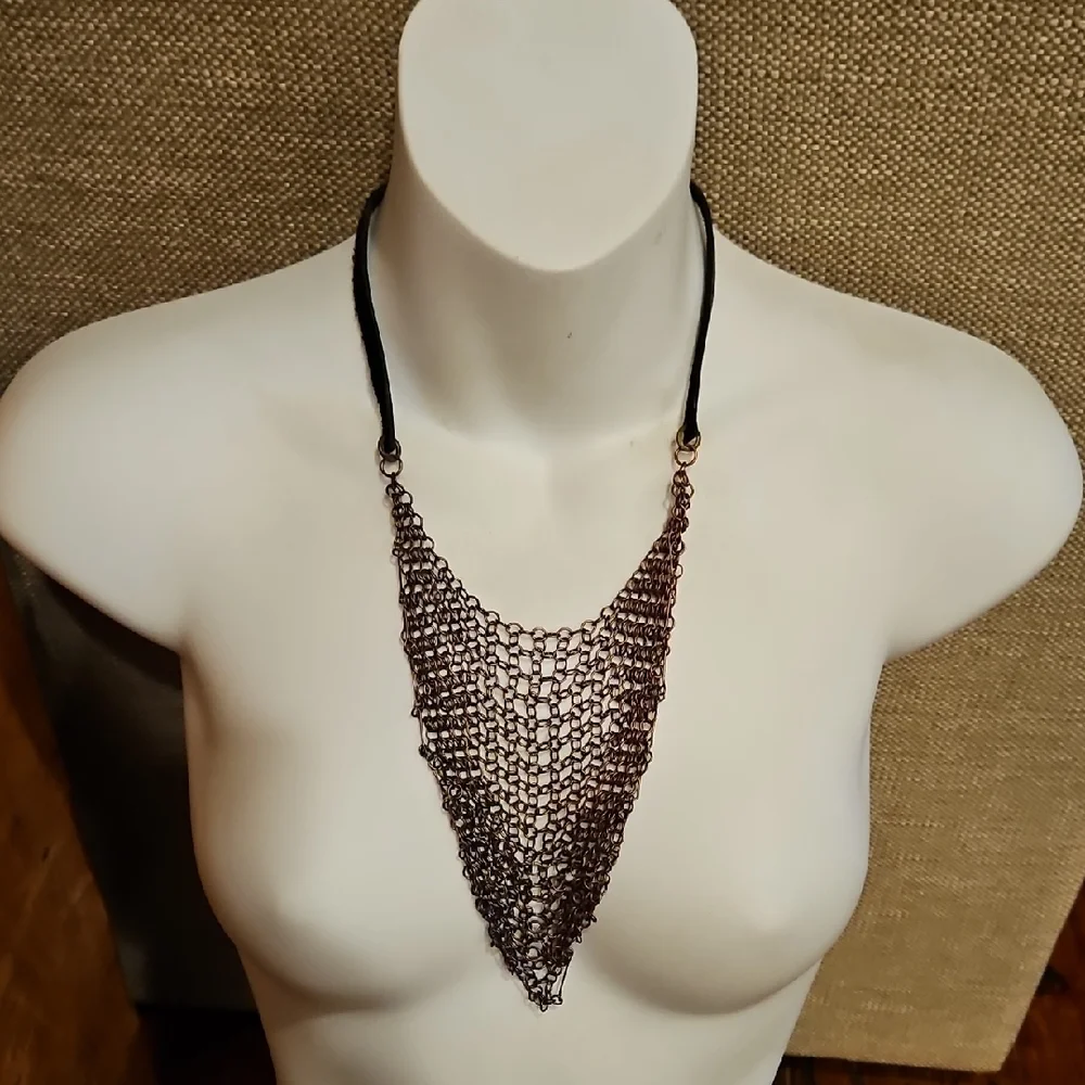 Necklace - Picture 1 of 2